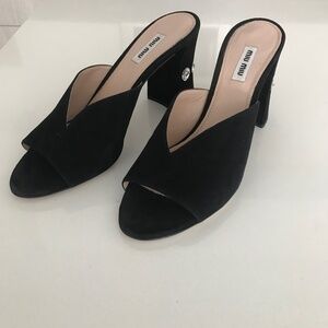 Size 9  Mix Miu black suede heels